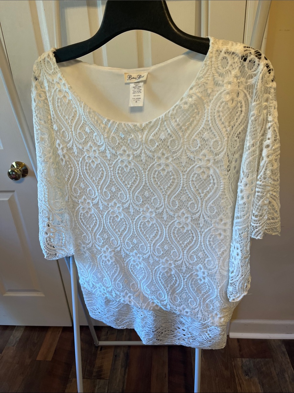 Brittany Black White Lace Scoop-Neck Tunic Top